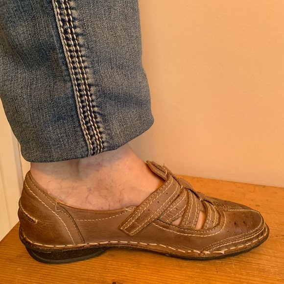 Light Brown leather flat - Picture 3 of 5